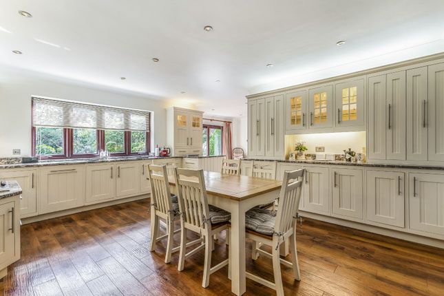 Springwood, 12, Middle Avenue, Surrey photo 4