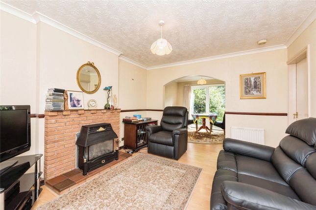 16, Eliot Close, Rugeley photo 3