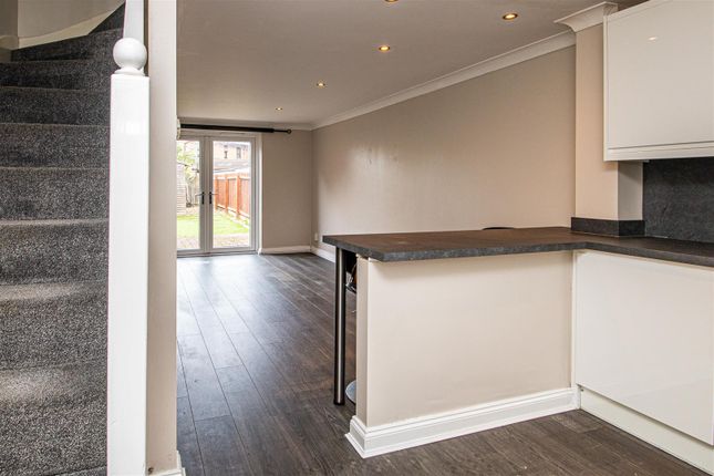 35, Rhodes Place, Milton Keynes photo 2