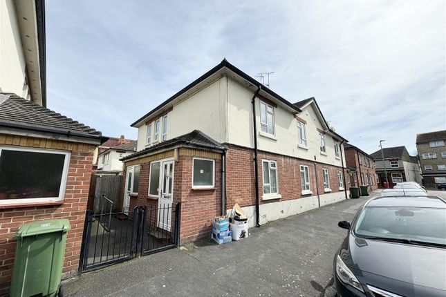 Flat for sale in Temple Street, Portsmouth