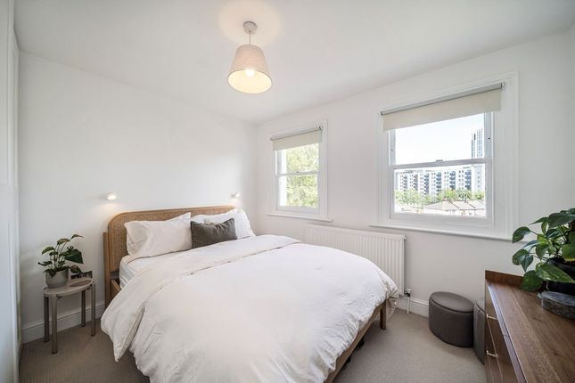 Halesworth Road, London photo 3