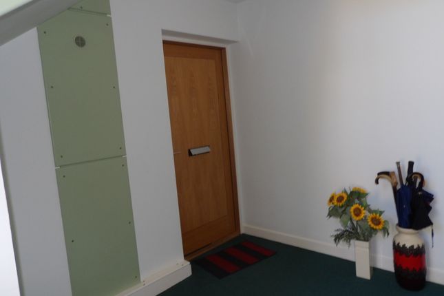 5, Gerhallow, Dunoon photo 3