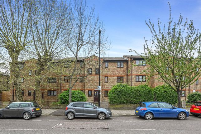 Flat for sale in Chobham Road, Stratford, London