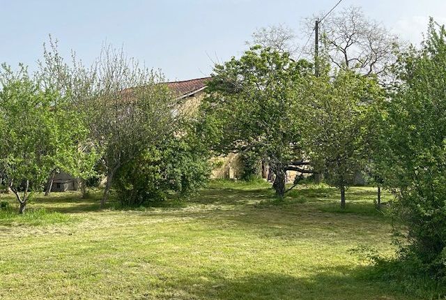 Farmhouse for sale in Ponsan-Soubiran, Midi-Pyrenees, 32300, France