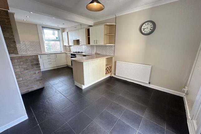 21, Trenewydd, Brecon photo 3