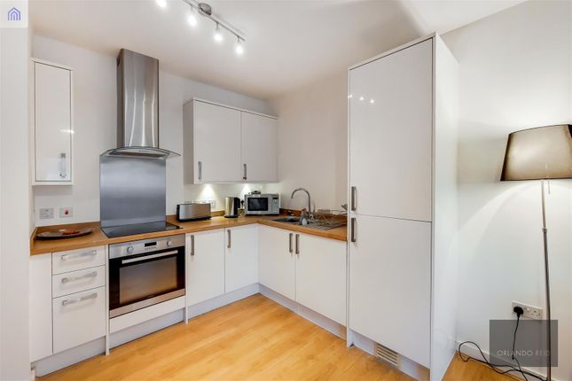 217 Stewarts Road, London photo 2