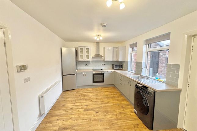 Westbourne Avenue, Leigh photo 3
