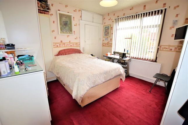 51 Ranelagh Road, SOUTHALL photo 2