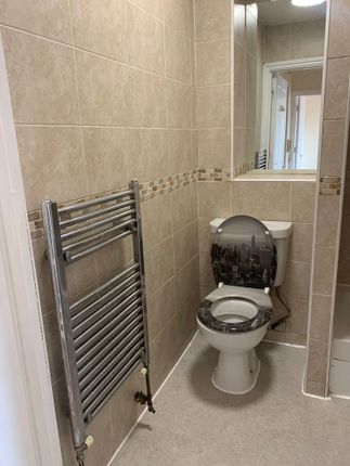 13 Mill Gardens, Luton photo 3
