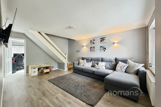 33, Blackstone Close, Hampshire photo 4