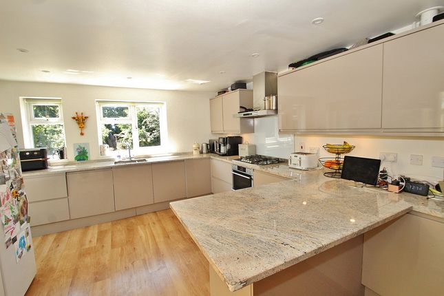 15a, Burford Road, Witney photo 2