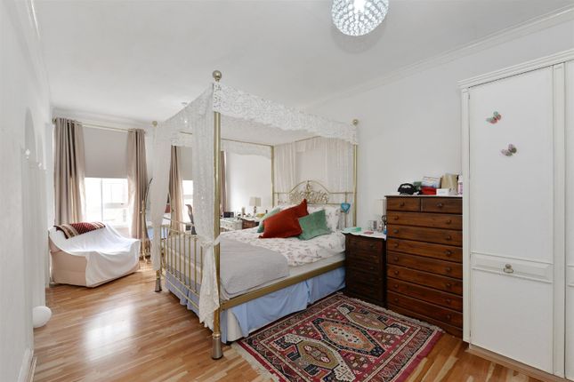 Flat for sale in Bryanston Court II, George Street, Marylebone