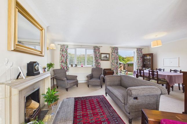 30 Stoneyhurst Drive, Curry Rivel photo 2