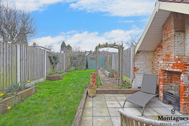 Cottage for sale in Cloverly Road, Ongar