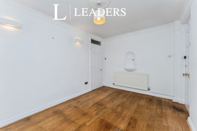 16, Nicholas Court, Nicholas Street Mews photo 4