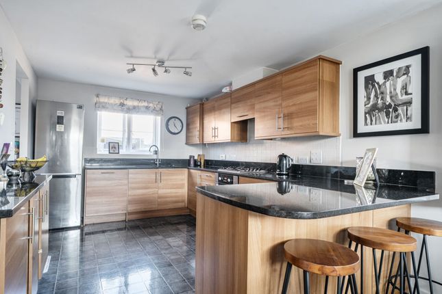 79 Middleton Close, Chichester photo 4