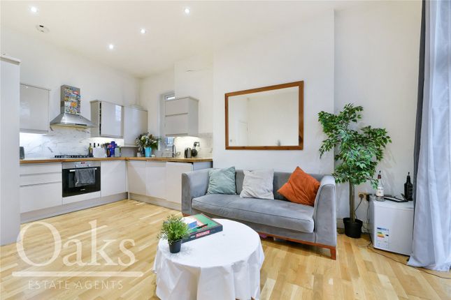 Flat 2, 4, Christchurch Road, London photo 2