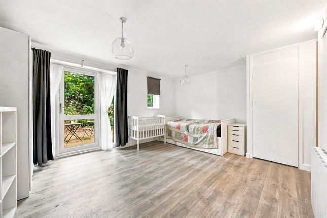 14, Bullrush Grove, Uxbridge photo 4