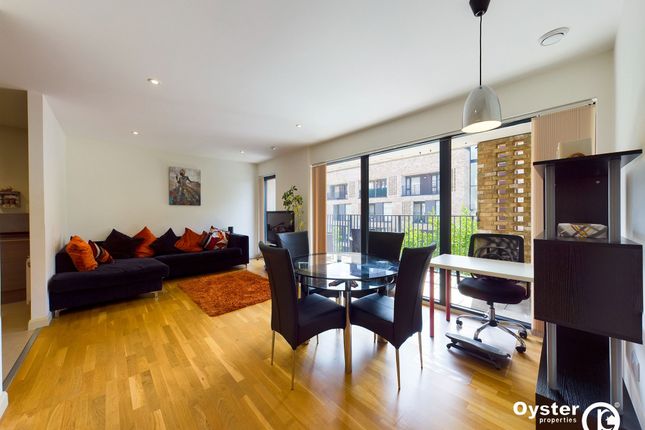 Flat 15, Palm Court Alpine Road, London photo 2