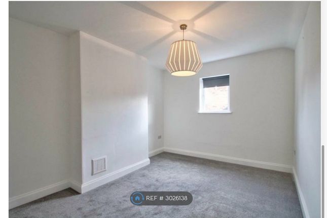 Flat, Osborne Avenue Sherwood, Nottingham photo 4