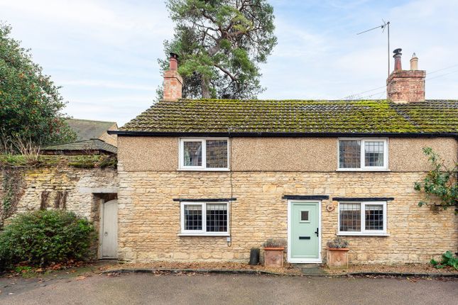 2-bed house on Manor Cottage, Church End, Felmersham, Bedfordshire, £400,000