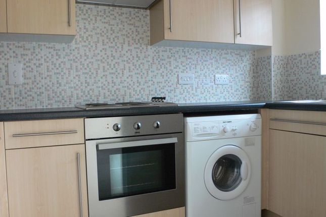 10, Whitehall Drive, Leeds photo 5