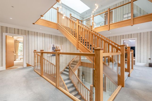8633627-Interior34.Jpg