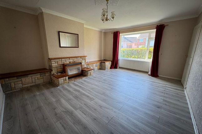 4, Leazes Rise, Peterlee photo 4