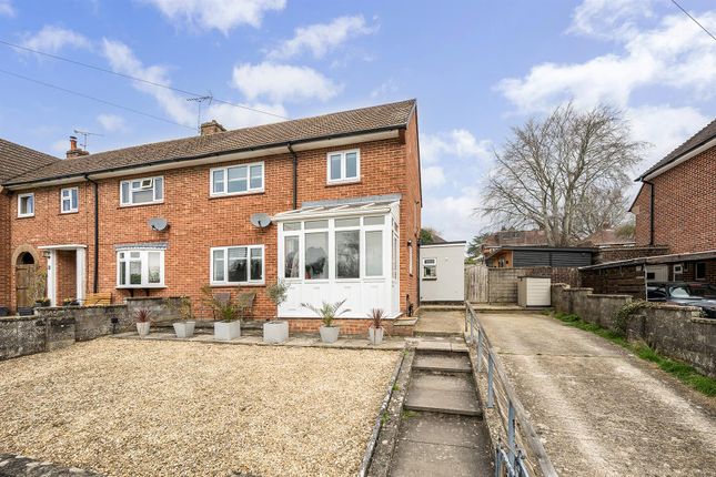 4-bed house on 9, St. Anns Close, Andover, £400,000