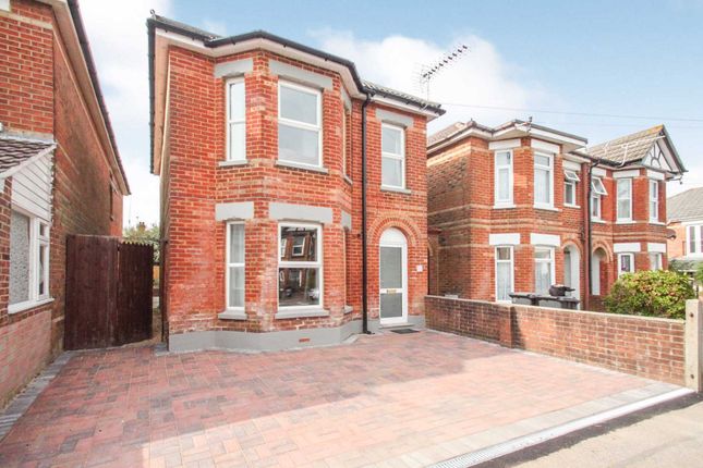 5-bed house on 10 Sedgley Road, Bournemouth, £2,950/mo