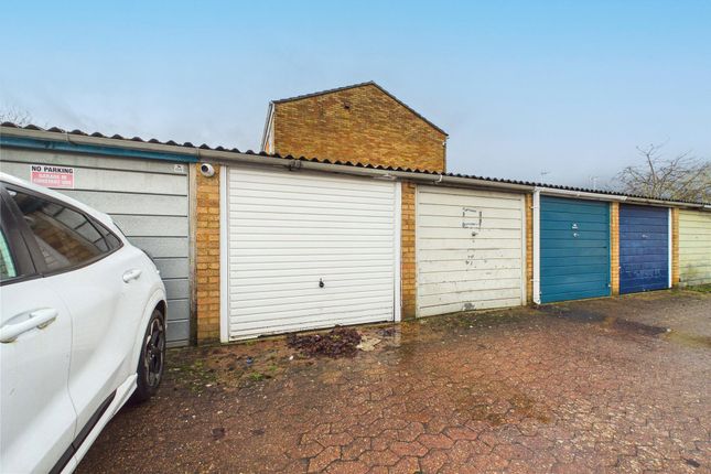 90, Melrose, Bracknell photo 4