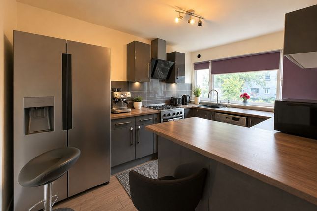 3, Buckby, Milton Keynes photo 2