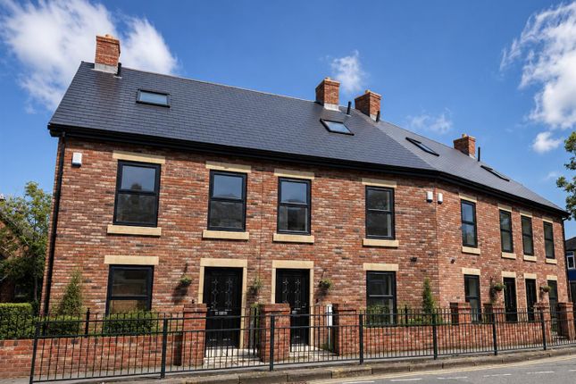 4-bed house on Church Mead, Stockport, £400,000