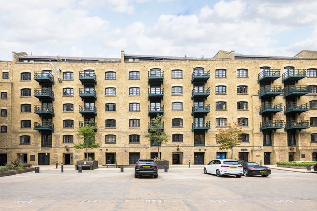 2-bed flat on Flat 213, Cardamom Building, 31, London, £1,250,000