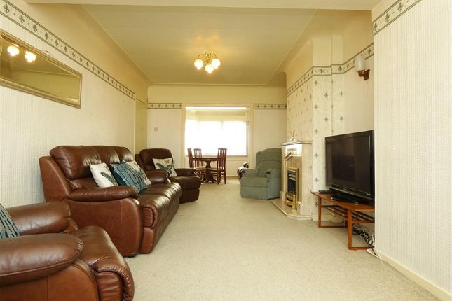 4, Holmfield Grove, Liverpool photo 4