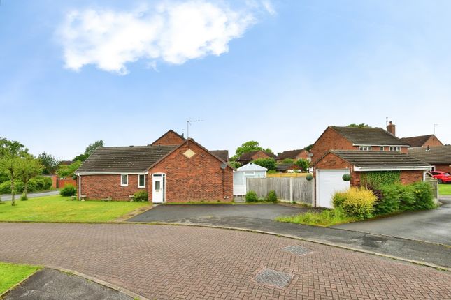 5, Swettenham Close, Staffordshire photo 3