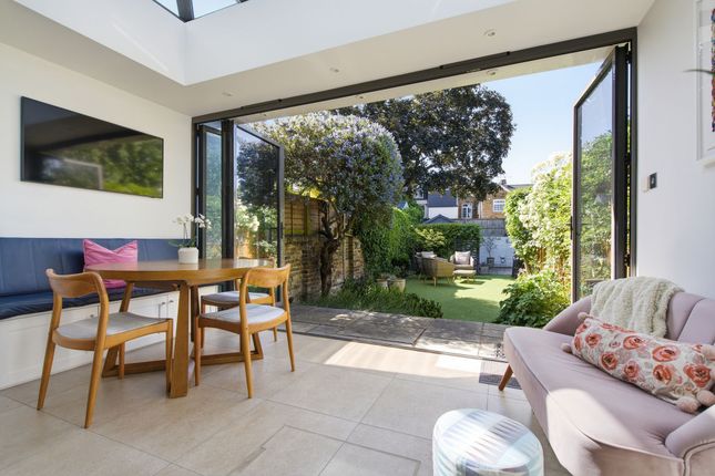 128 Arthur Road, Windsor photo 4