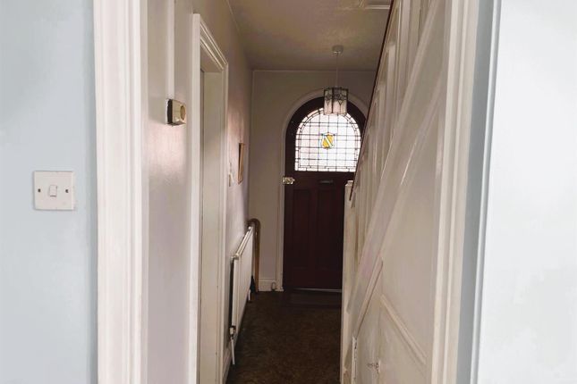 3, Avenue Crescent, Cranford photo 2