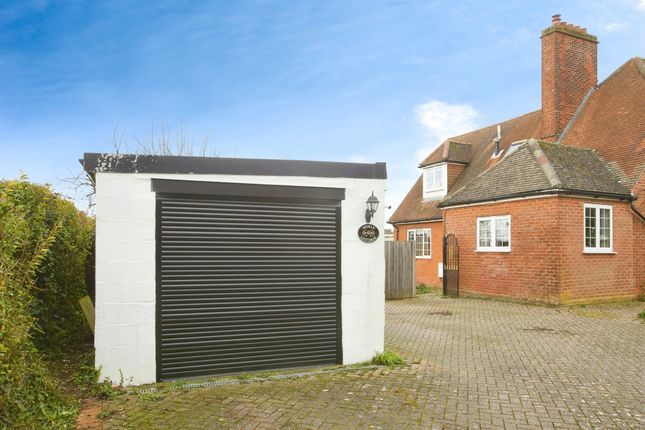 41, Holders Road, Salisbury photo 4
