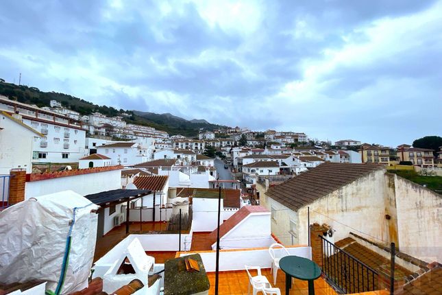 Town house for sale in Canillas De Albaida, Andalusia, Spain