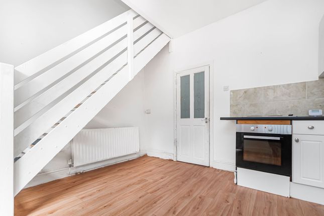 17, Birch Street, Ashton-Under-Lyne, OL7 photo 4