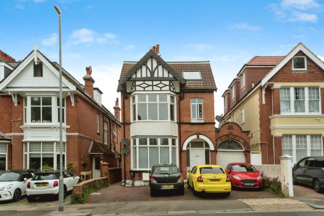 Thumbnail Flat for sale in Davigdor Road, Hove, East Sussex