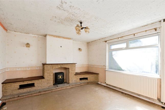 82, Fowler Height Close, Lancashire photo 3