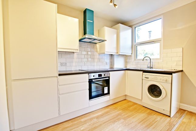 6  Flat 6, Warren Avenue, Bromley photo 4