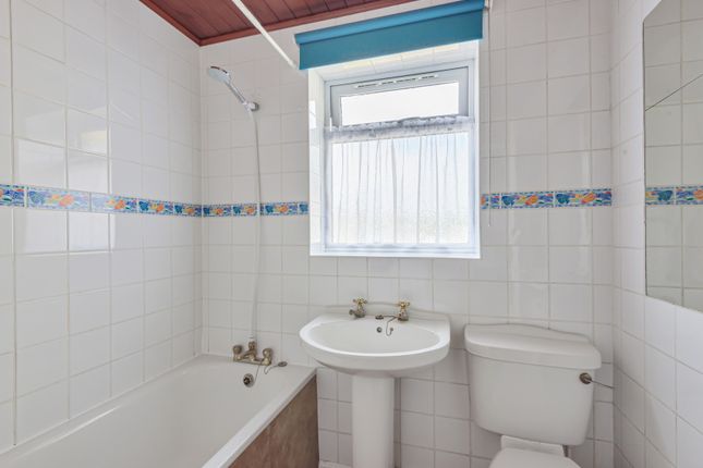 End terrace house for sale in Blackmore Drive, Bath, Somerset
