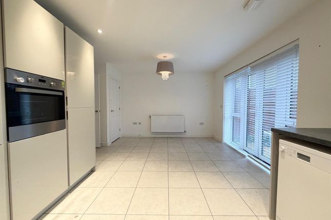 Colliford Road, Grays photo 4