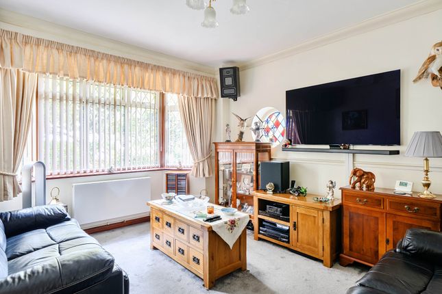 42A,, Marlow Drive, Sutton photo 4