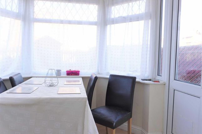 14, Barley Croft, Dewsbury photo 5