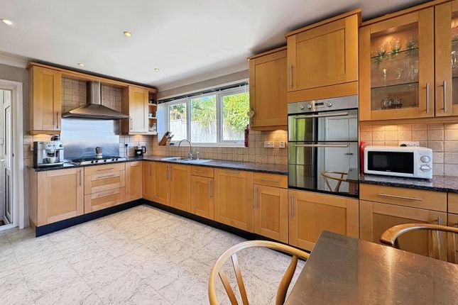 5, Penn Hill, Yeovil photo 3