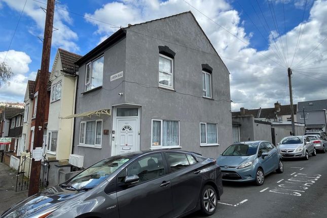 End terrace house for sale in 37 Cobden Road, Chatham, Kent